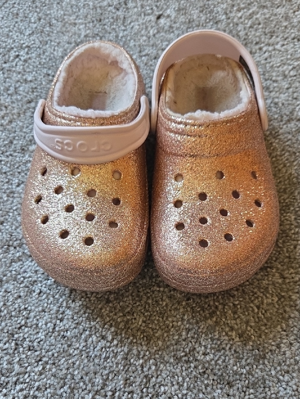 CROCS Kids Glitter Clog in Rose Gold with Plush Lining